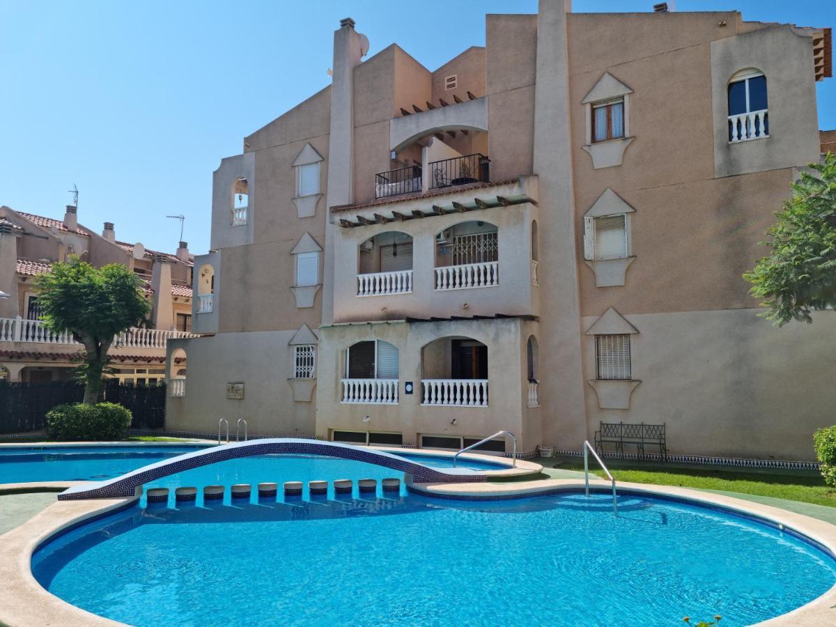 Nice Studio,10 Min To Del Cura Beach With Swim.Pool Torrevieja Eksteriør bilde