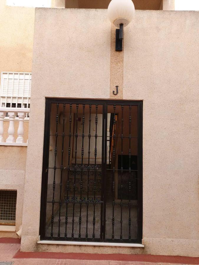Nice Studio,10 Min To Del Cura Beach With Swim.Pool Torrevieja Eksteriør bilde